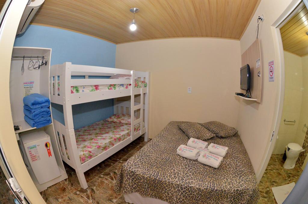 Pousada Familia Flores Penha  Zewnętrze zdjęcie